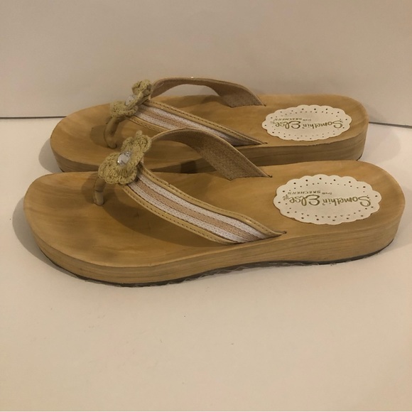 3/$20 Sketchers Flip Flops 🩴 - Picture 1 of 11